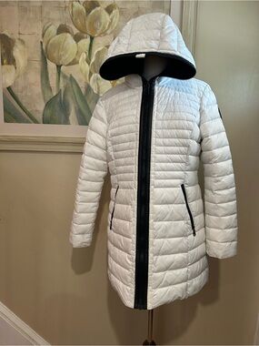 Pajar Women's Lyvien Packable Light Weight Puffer Coat with Fixed Hood XL